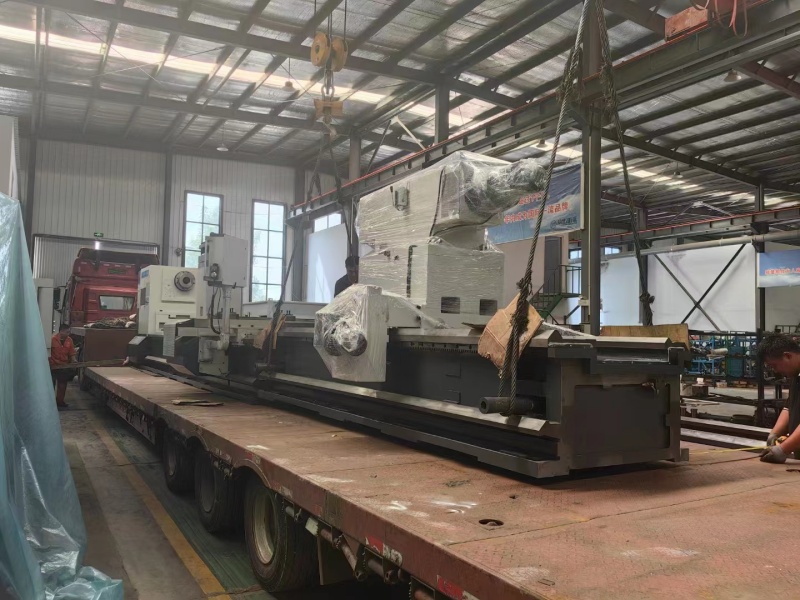 兩臺(tái)數(shù)控車(chē)鏜床發(fā)貨常州